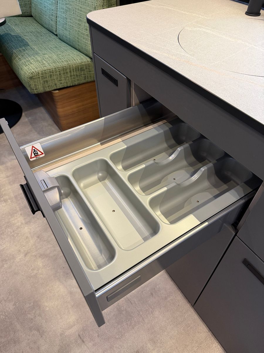 Fahrzeugabbildung HYMER / ERIBA / HYMERCAR Novaline 495 - Modell 2026 - 3.719€ sparen!