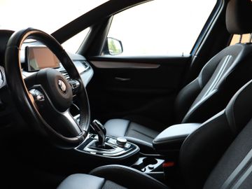 BMW 218 Gran Tourer - 10