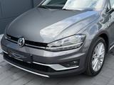 Volkswagen Golf VII Variant Alltrack  4Motion DSG ACC AHK - Volkswagen Golf mit Diesel-Antrieb: Kombi, Motion