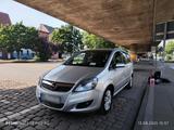 Opel Zafira B OPC Line 1.6 Benzin 7 Sitzer - Opel Zafira: B Opc