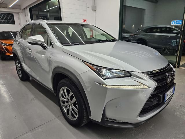 Lexus NX 300 2.5 Luxury 4wd cvt