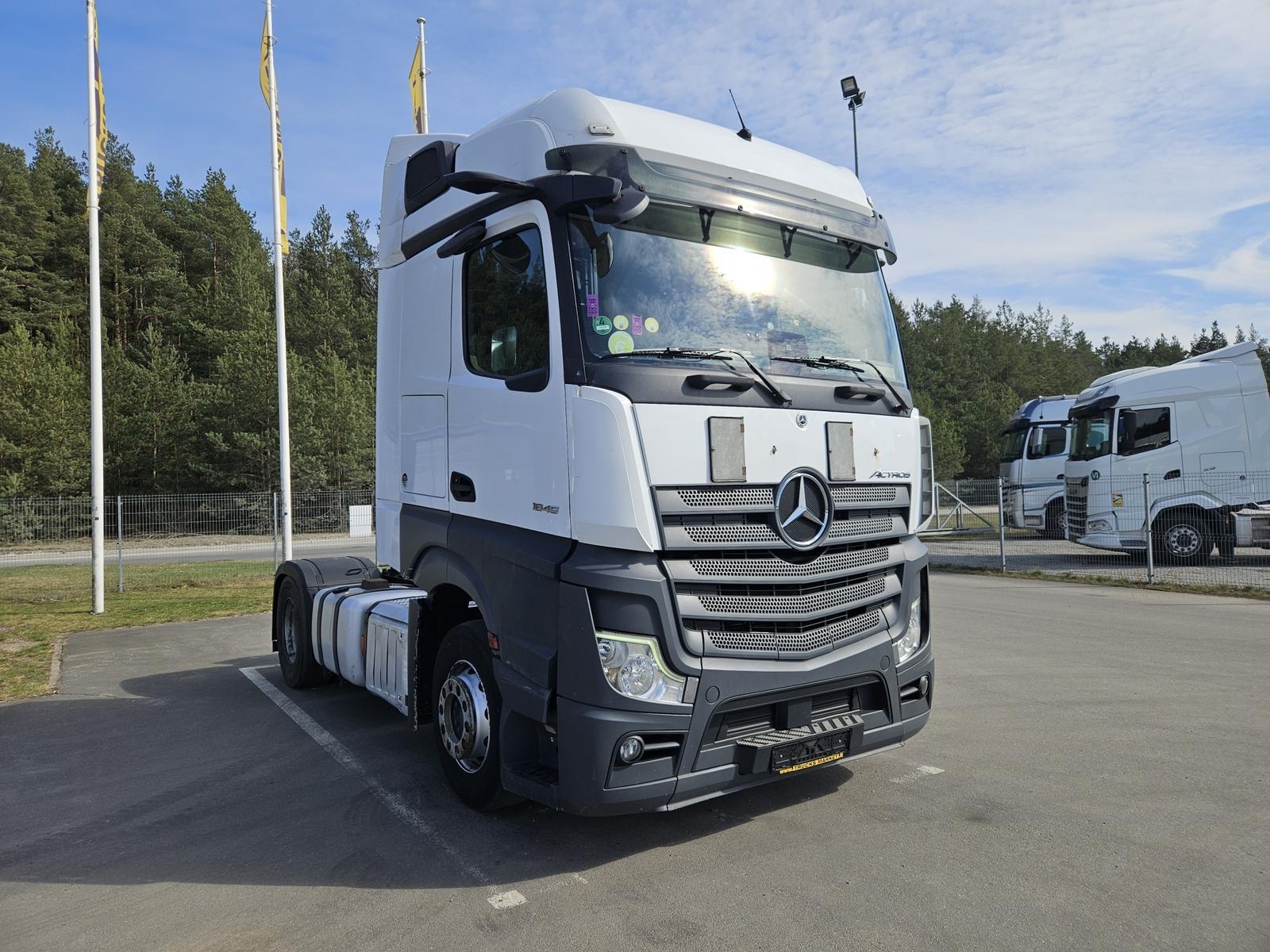Mercedes-Benz MERCEDES-BENZ Actros 1845