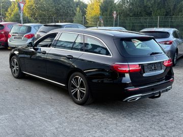Mercedes E 220 - 3