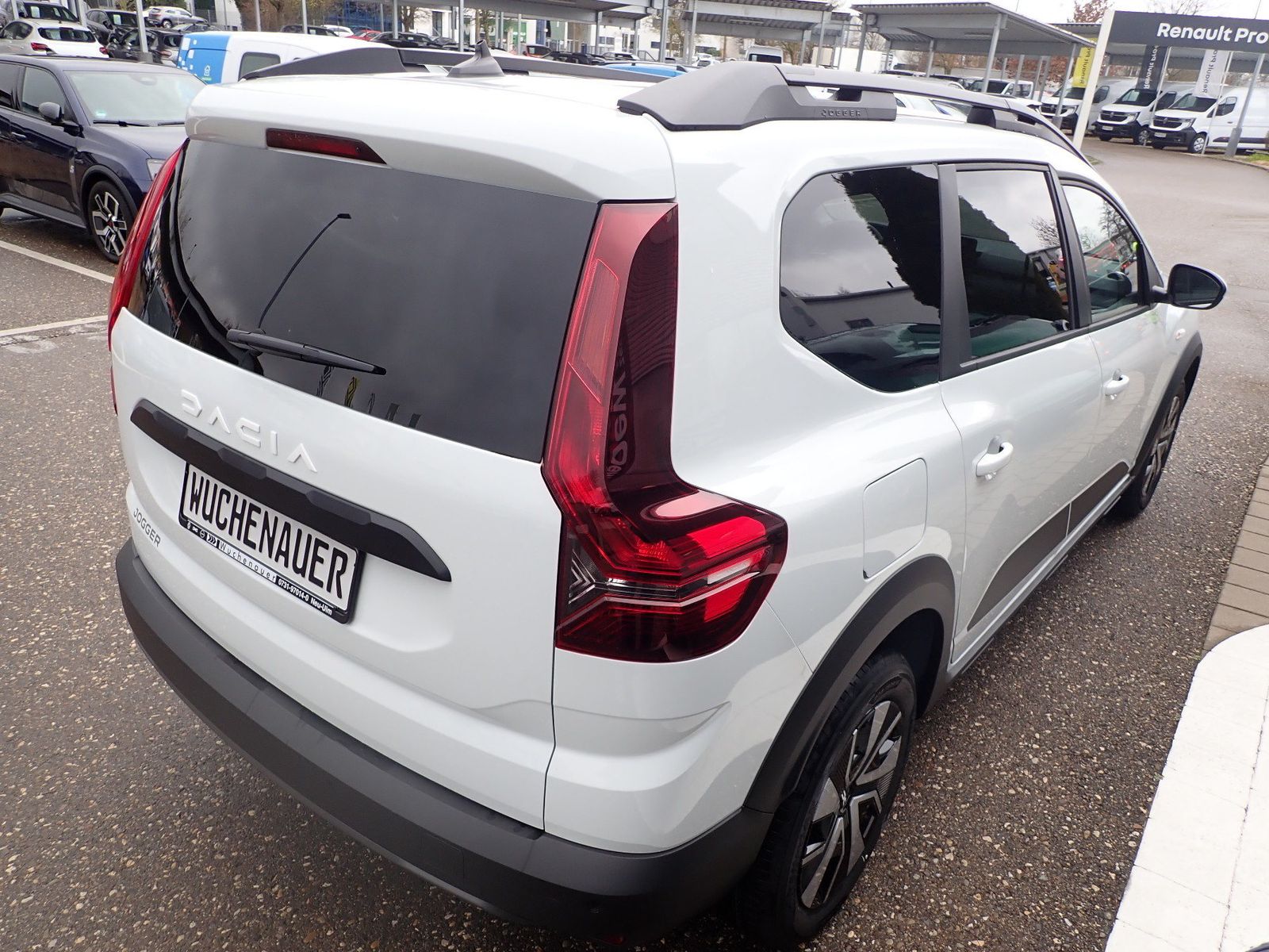 Fahrzeugabbildung Dacia Jogger Expression TCe 110 7-Sitzer