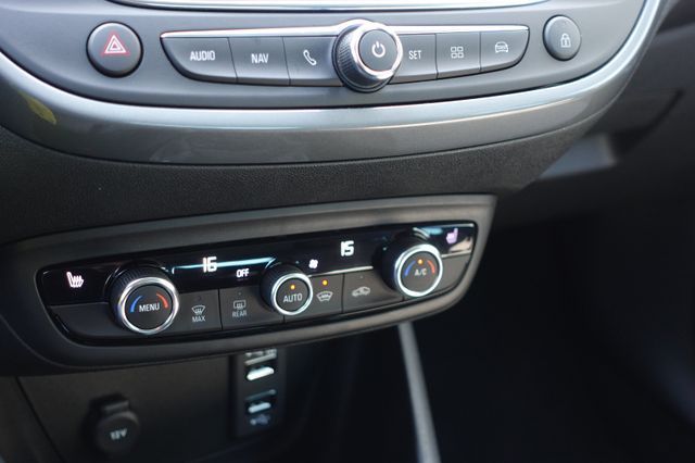 Fahrzeugabbildung Opel Crossland 1.2 Turbo Elegance KlimaA,LED,Navi,SHZ