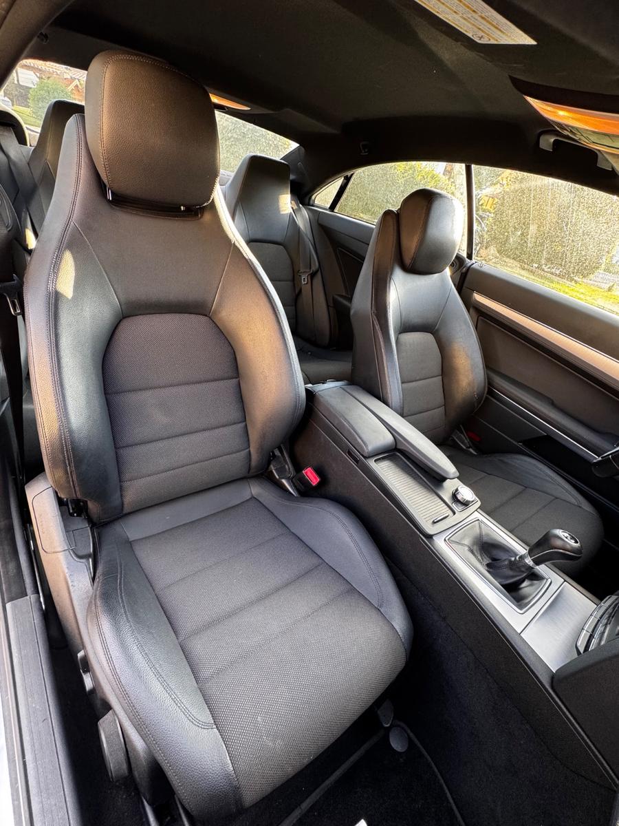 Mercedes-Benz E 220 Coupé E 220 CDI Standard