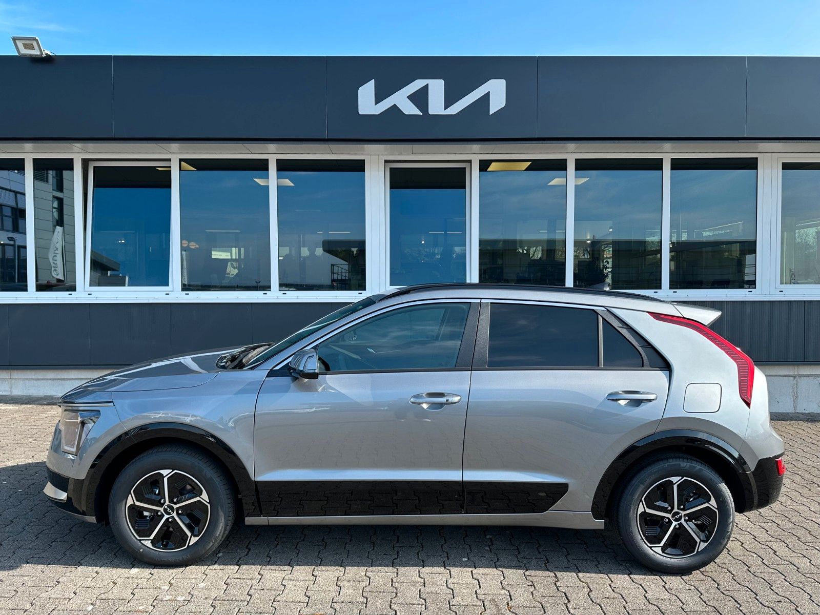 Fahrzeugabbildung Kia Niro 1.6 GDI Hybrid Vision Komfort Style