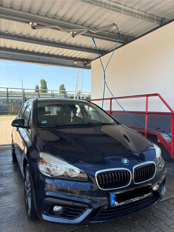 BMW 220