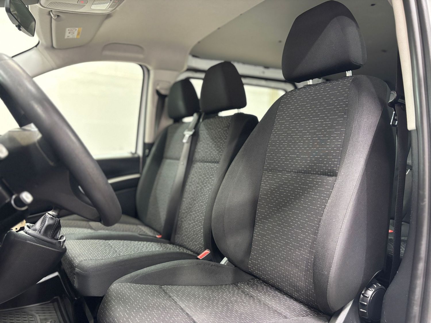 Fahrzeugabbildung Mercedes-Benz Vito Mixto 114 CDI Kompakt#Kamera#Navi#Klima#AHK