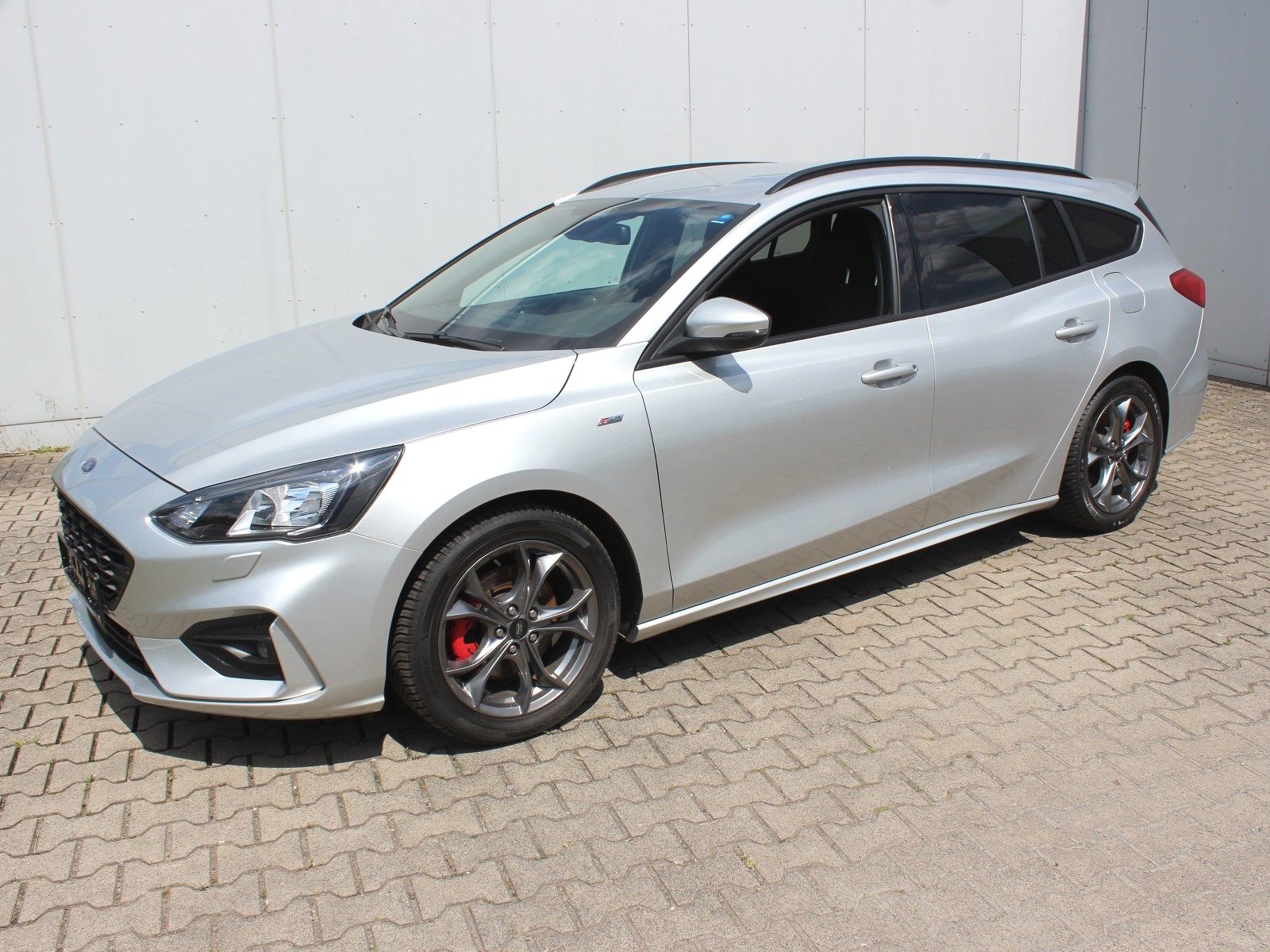 Fahrzeugabbildung Ford Focus ST-Line X 1,0 EcoBoost Mild Hybrid