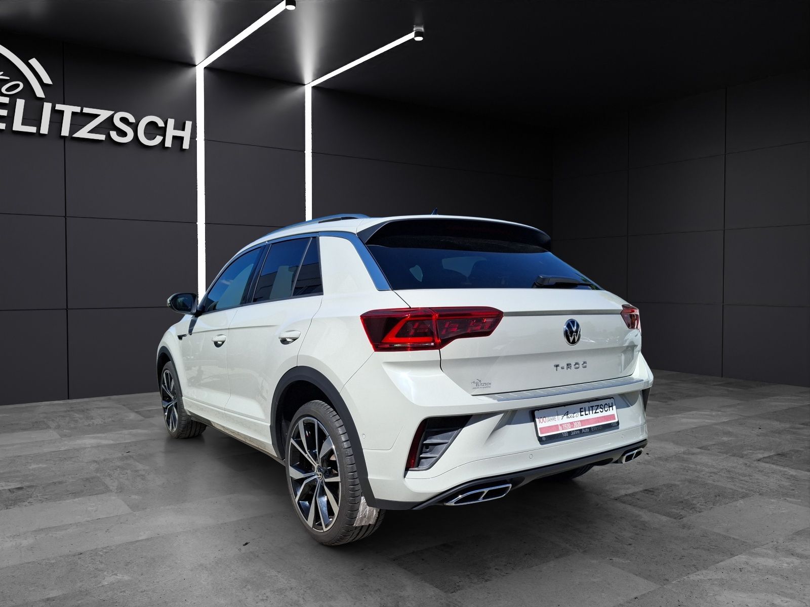 Fahrzeugabbildung Volkswagen T-Roc TSI R-Line Matrix Navi AID Park-Assist SH