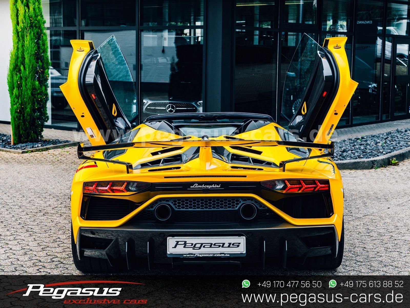 LAMBORGHINI Aventador - 30