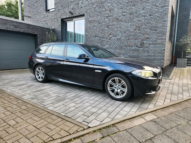 BMW 530d xDrive Automatik Sport Pano Head-up-D...