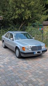 Mercedes-Benz 260E  W124 Historisches Fzg. im gepflegten Zusta - Mercedes-Benz 260 von privat