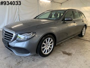 Mercedes E 220 - 1