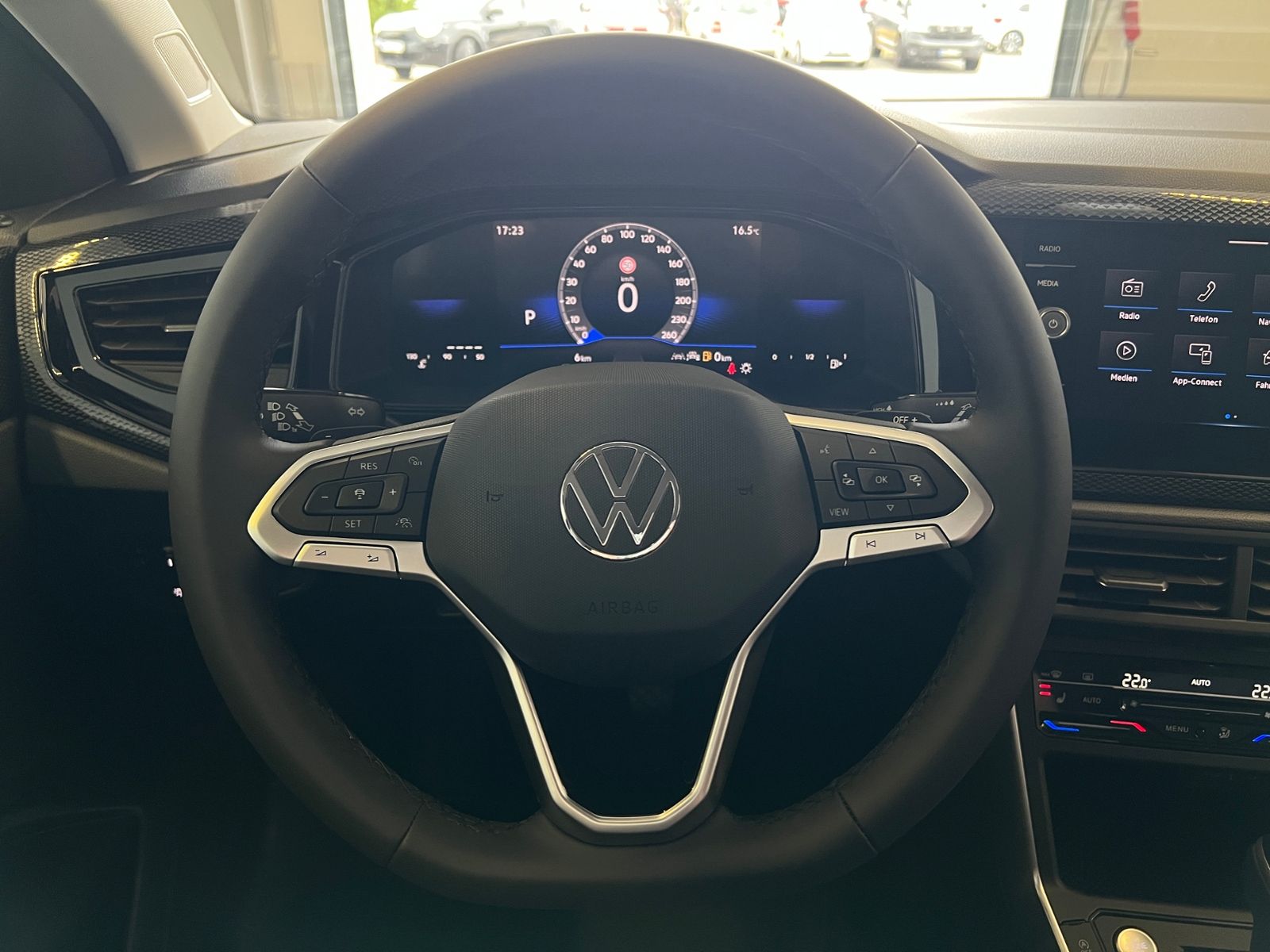 Fahrzeugabbildung Volkswagen Taigo Life 1.0 TSI DSG *Matrix,LED,ACC,Kamera,17