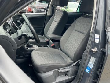 Volkswagen Tiguan - 8