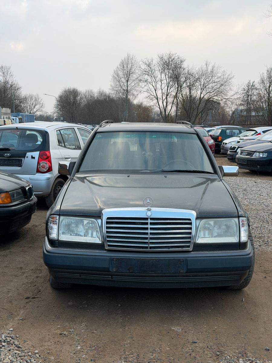Mercedes-Benz 230 TE