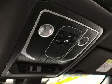 Ssangyong New Grand Musso 2,2D 4x4 Leder el.Sitz Schiebed.