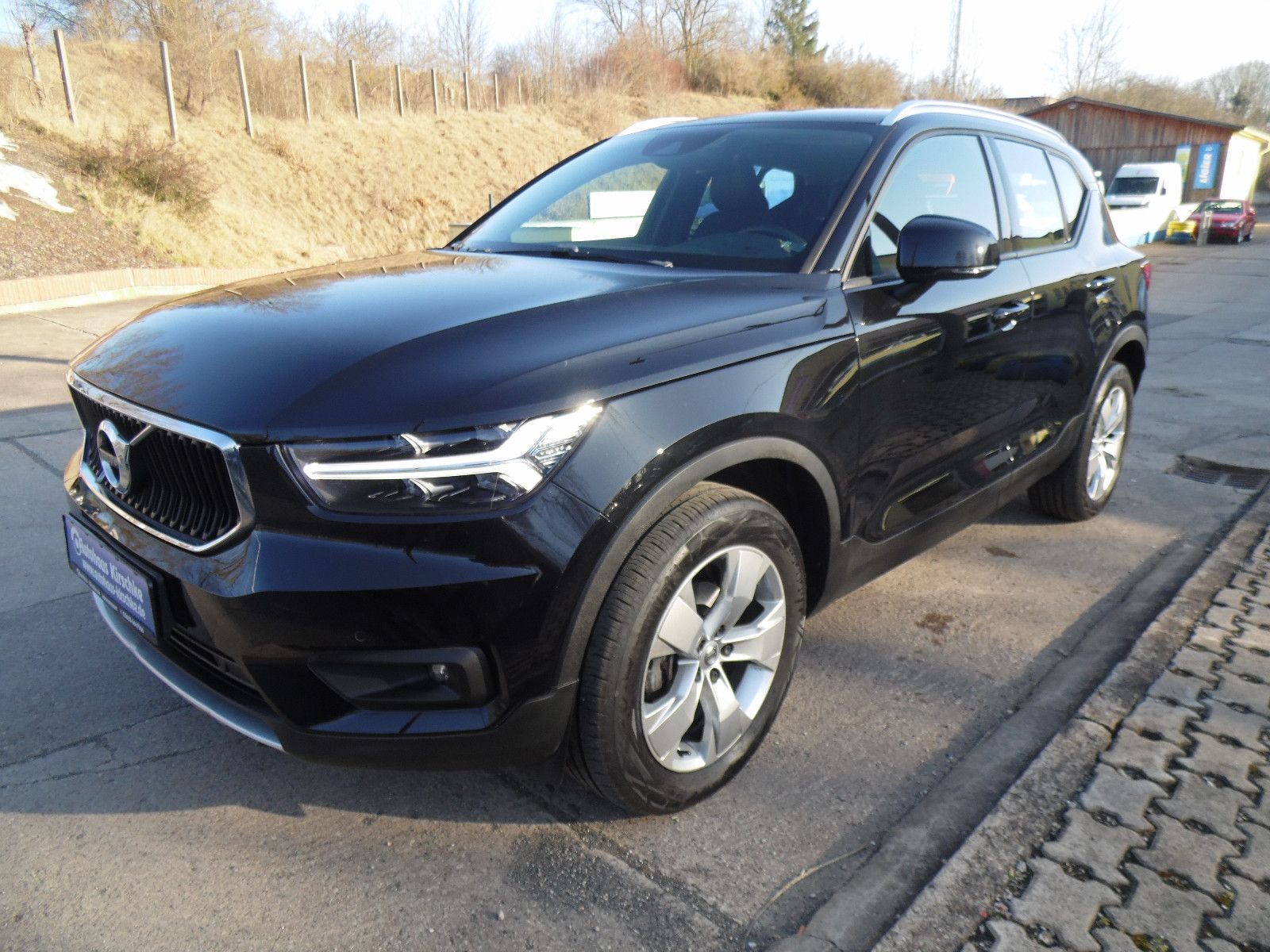 Volvo XC 40 XC40 Momentum Pro 2WD/Navi/Kamera/LED
