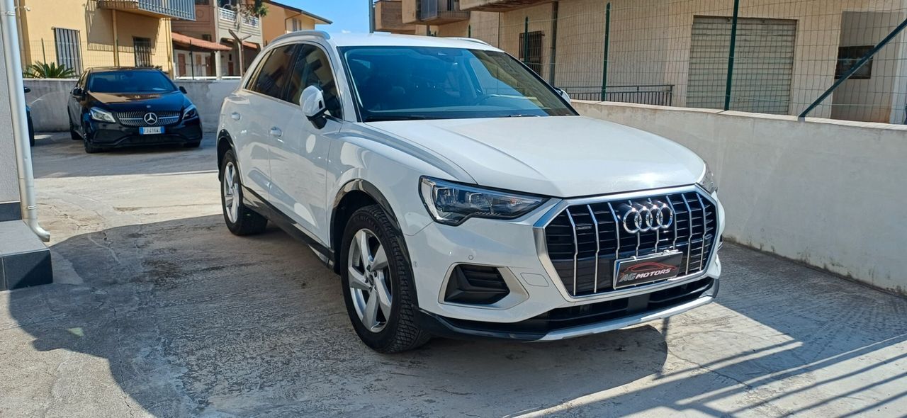 Audi Q3 40 TDI quattro S tronic Business Advance