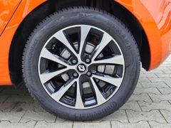 Fahrzeugabbildung Clio V Equilibre 1.6 E-TECH Hybrid 145 EU6d