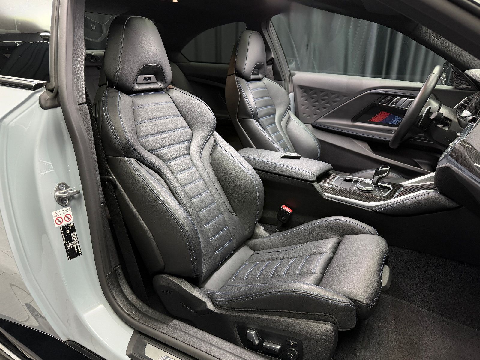 Fahrzeugabbildung BMW BMW M240i xDrive|GRAIL|EVENTURI|M-SItz|LASER|H&K