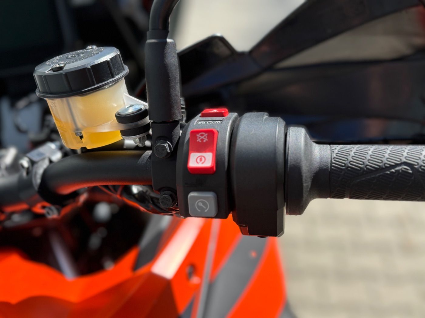 Fahrzeugabbildung KTM 1290 Super Adventure S Travel Pack, Topcase