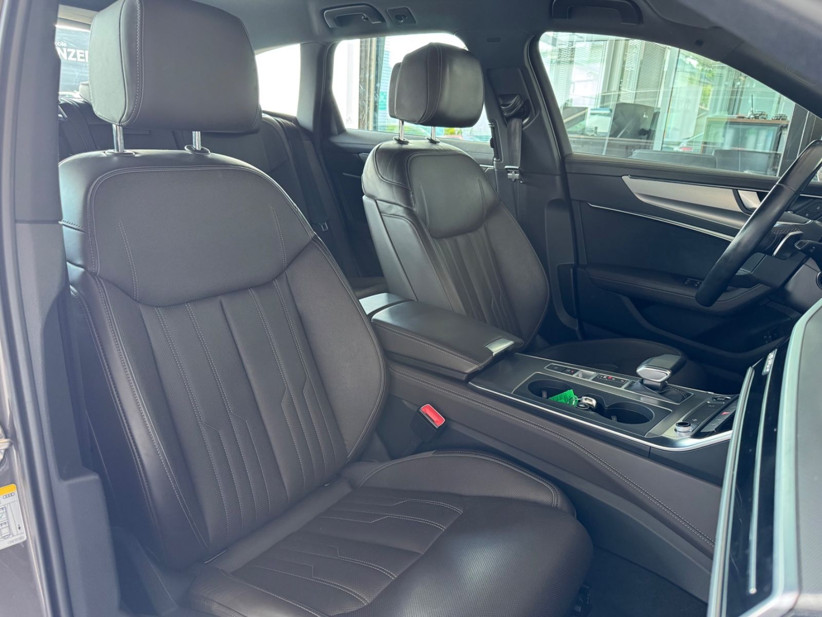 Fahrzeugabbildung Audi A6 50 TFSI e quattro design/LEDER/AHK/CARPLAY/1H