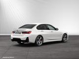 BMW 320e M Sport Pro|19"LM|HiFi|HeadUp|DrivingAss. - BMW 320 Gebrauchtwagen in Frankfurt