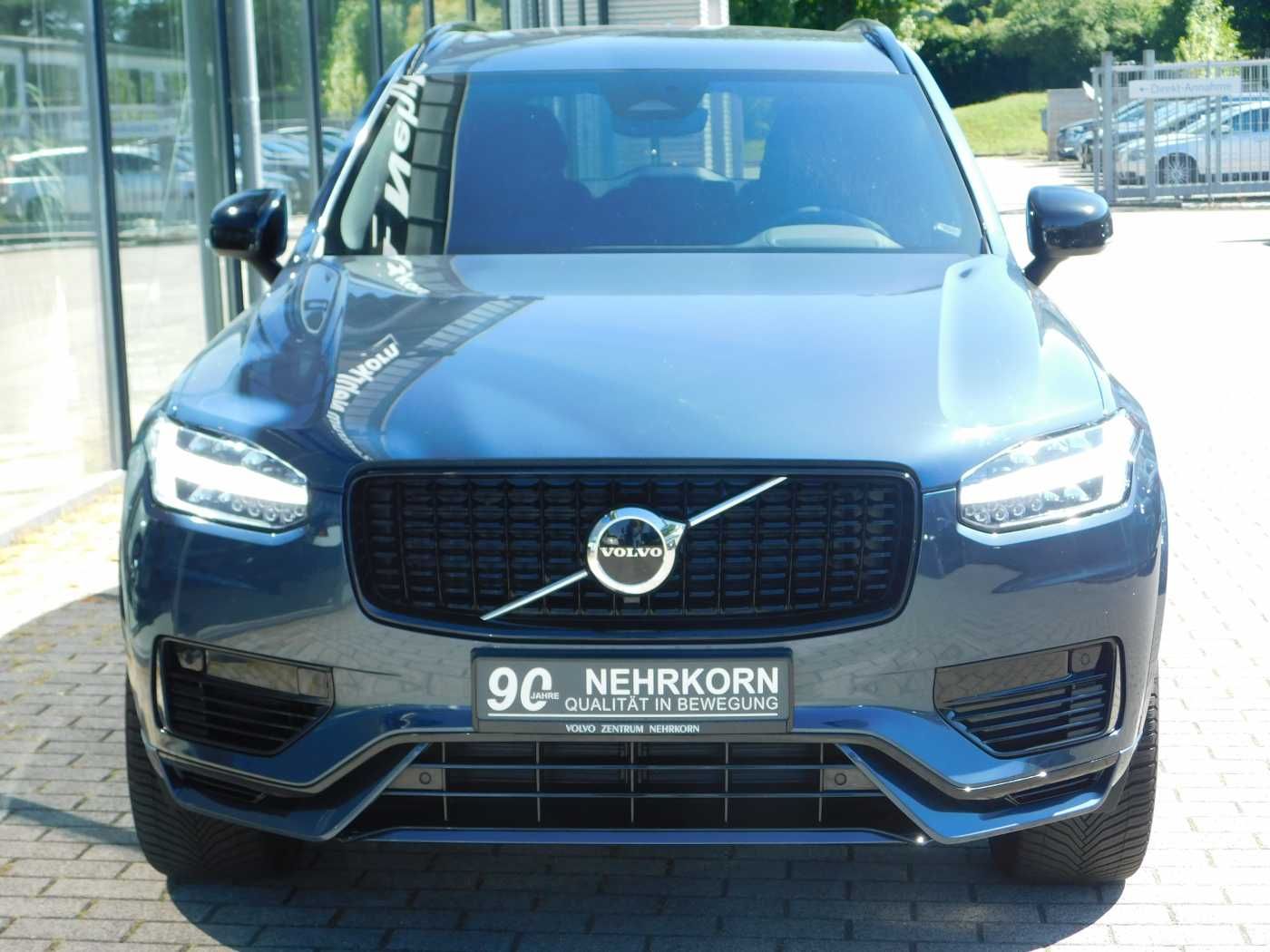 Fahrzeugabbildung Volvo XC90 Plug-In-Hybrid T8 AWD Recharge Plus Bright