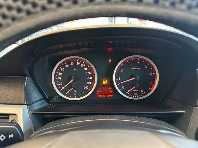 BMW 530 i Touring *Klima*Navi*Xenon*AHK*Freisprech*