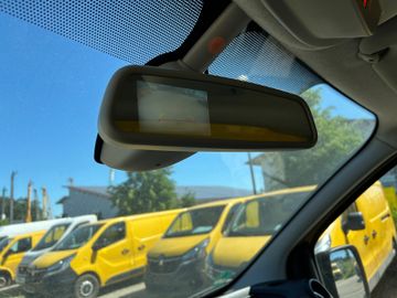 Renault Trafic - 11