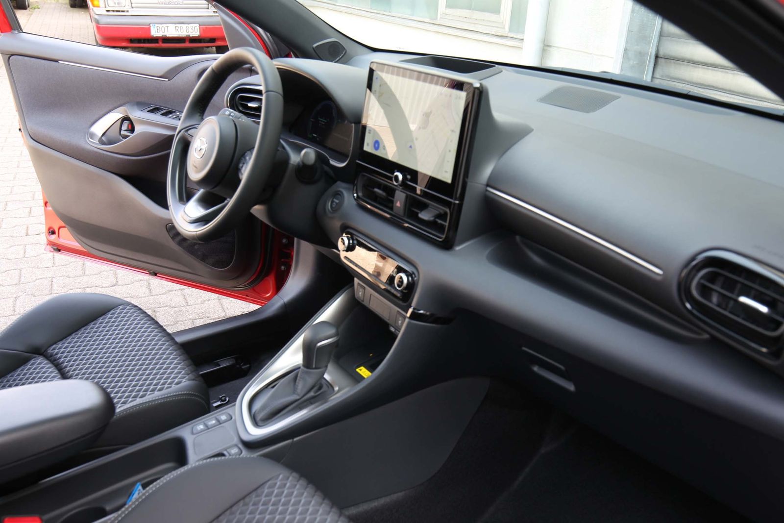 Mazda 2 Hybrid - Bild 10