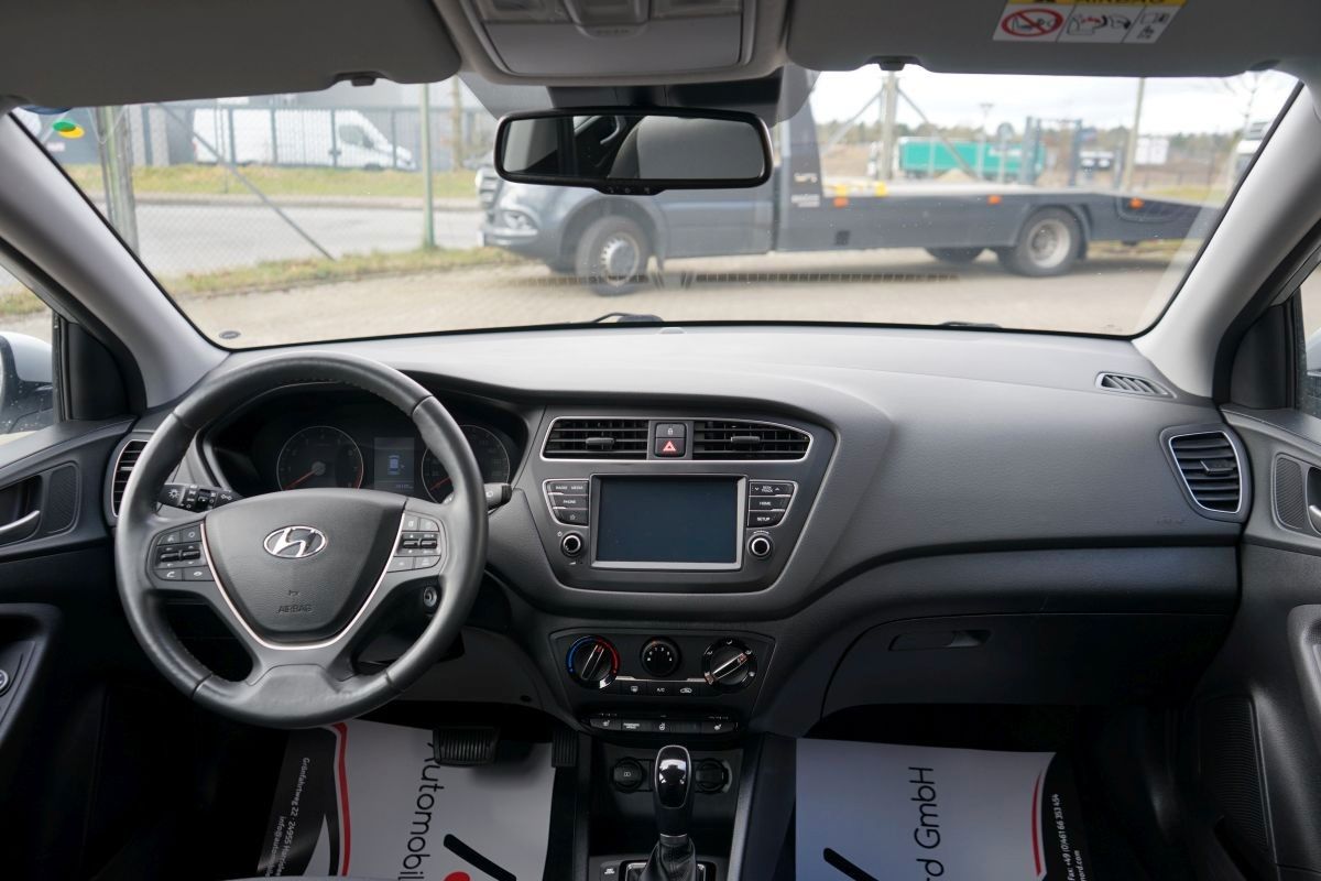 Fahrzeugabbildung Hyundai i20 Style*Kamera*Service Neu*Hu Au Neu