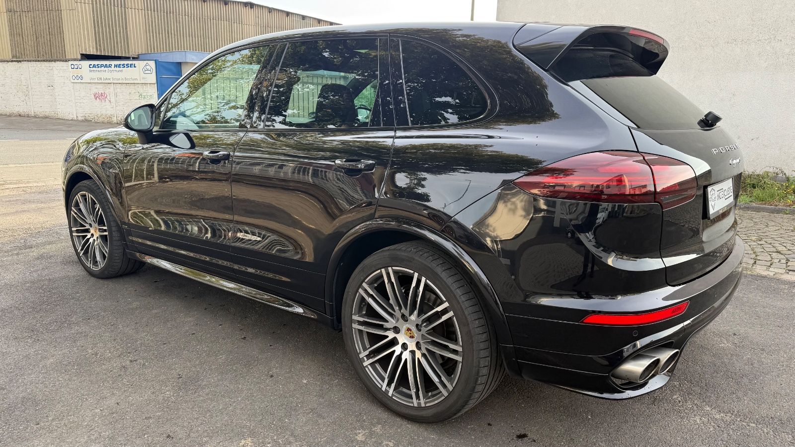 Fahrzeugabbildung Porsche Cayenne S Diesel Sport Design