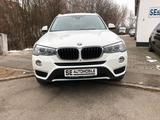 BMW X3 xDrive20d*KAMER*HEAD-UP*KLIMA*AHK*2HAND*XENON - BMW X3 Gebrauchtwagen in München