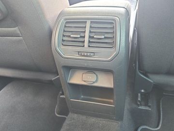 Volkswagen Golf Sportsvan - 12