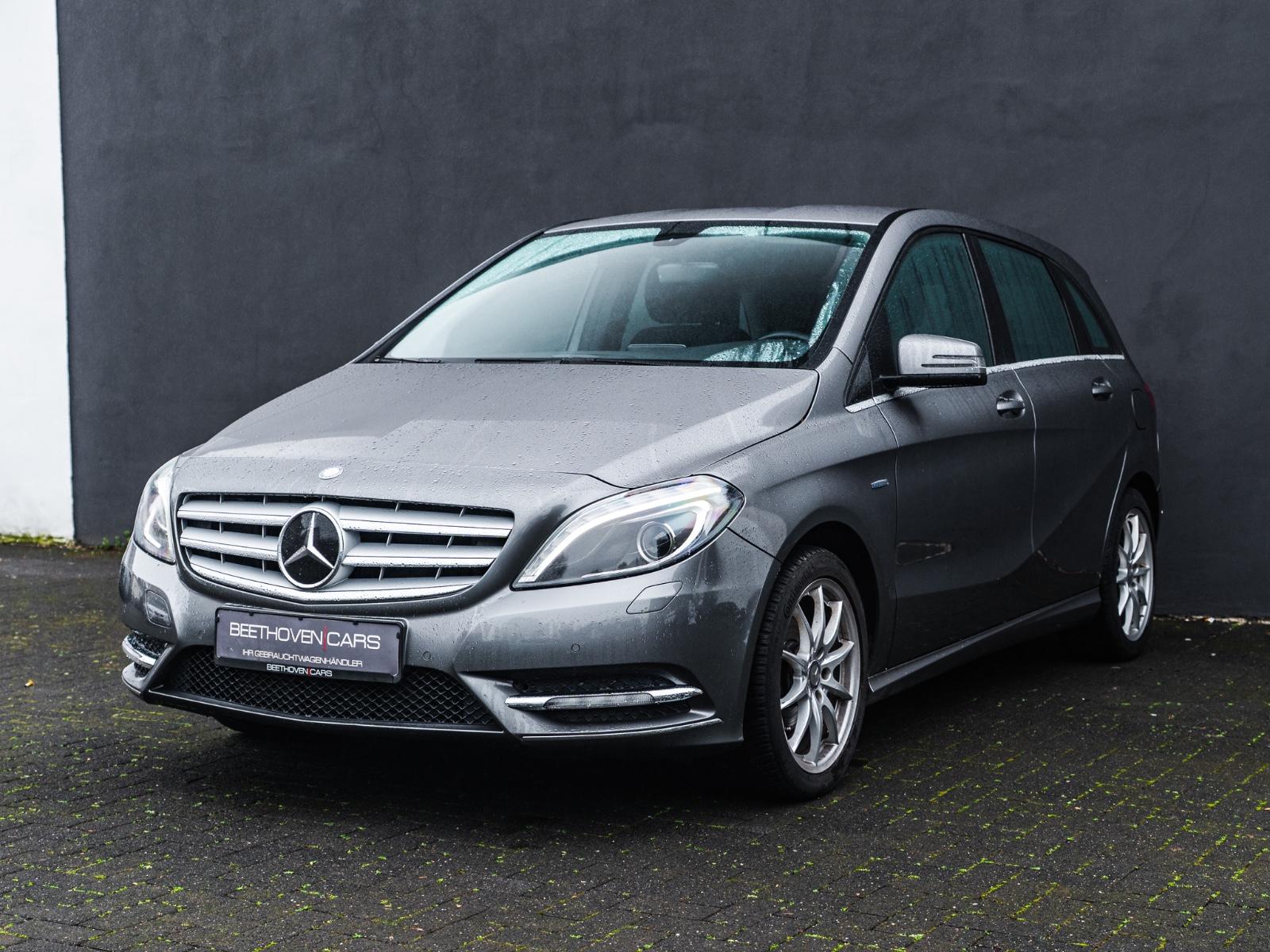 Mercedes-Benz B 180 Rentner AHK+6G+Xenon+Kamera