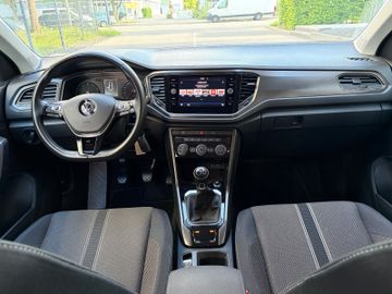Volkswagen T-Roc - 12