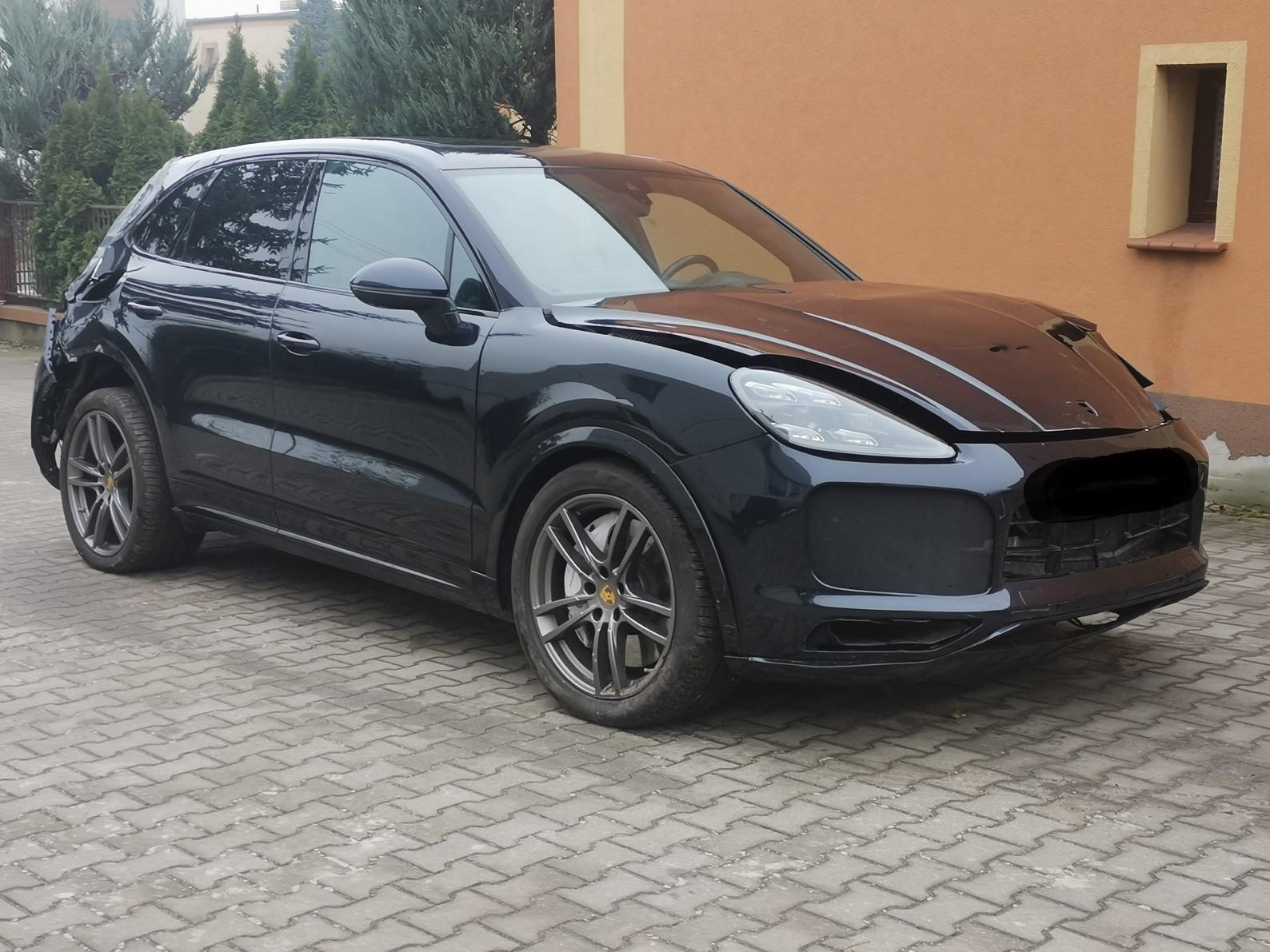 Porsche Cayenne Turbo, Europe, Panorama, Alcantara