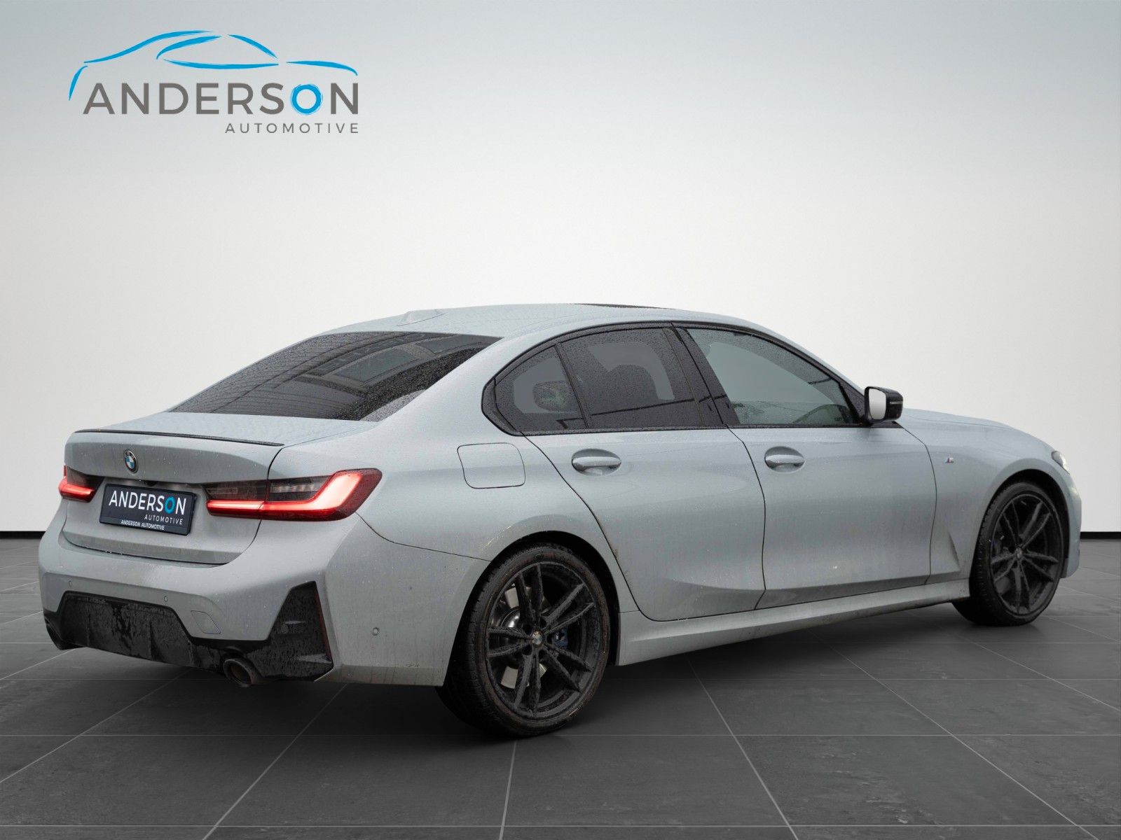 Fahrzeugabbildung BMW 330i M SPORT CARBON H&K LED PANO 19" PERFORMANCE