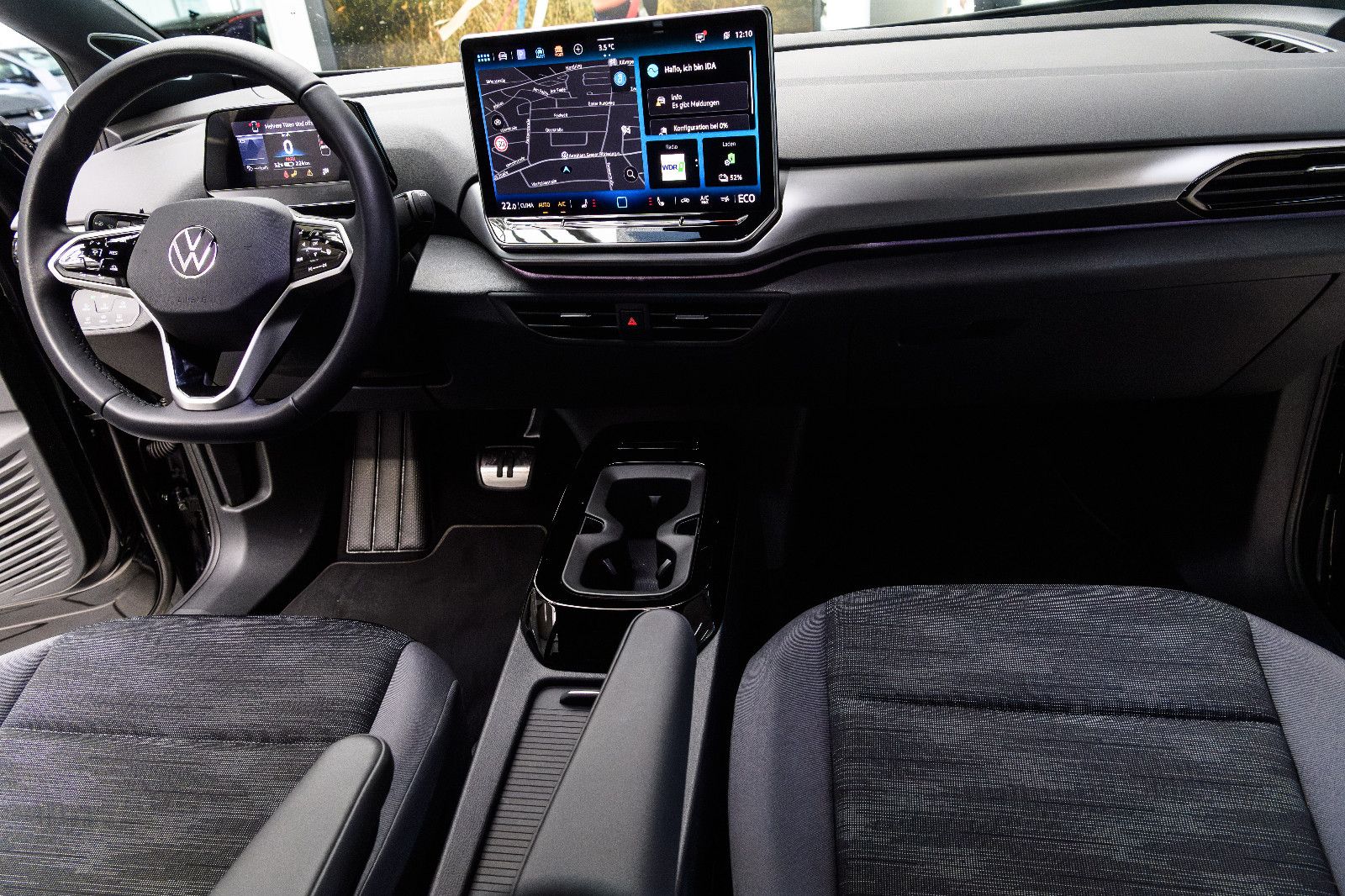 Fahrzeugabbildung Volkswagen ID.4 Pro IQ-LED+AHK+NAV+HUD+WÄRMEPUMPE+H&K+ACC