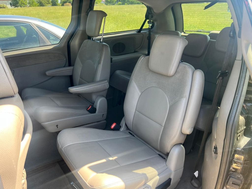 CHRYSLER Grand Voyager 2.8 CRD 7-Sitze Autom.2-Hand - Bild 11