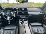 BMW M550i xDrive 8HP Shadow HUD ACC Navi Prof. H/K  - BMW M550: Automatik