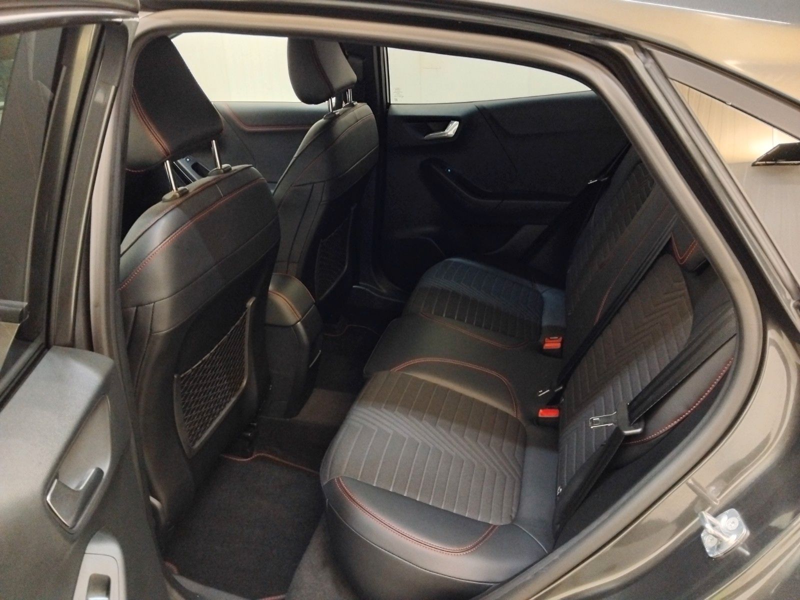 Ford Puma (06/2024, Benzin)