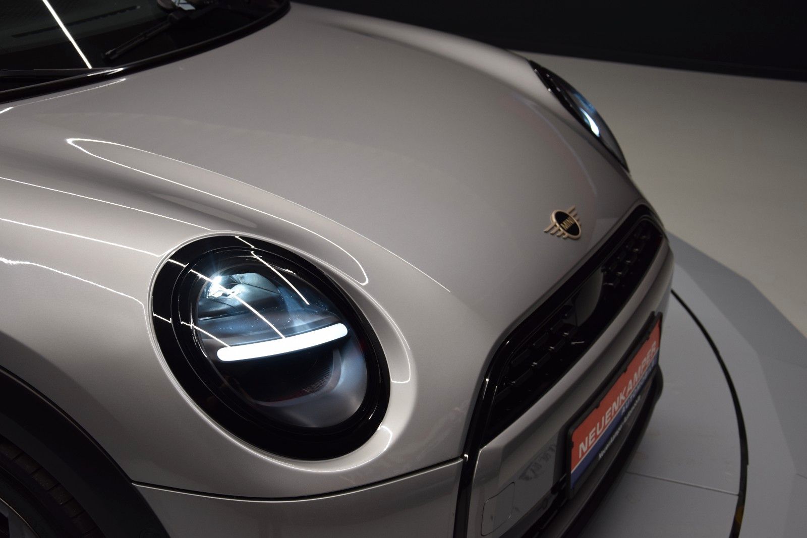 Fahrzeugabbildung MINI Cooper C Ambiente 2-Zonen LED Temp. SitzH.