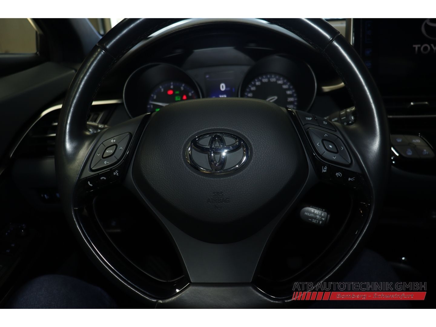 Fahrzeugabbildung Toyota C-HR Team D 1.2l Turbo Navi ACC DAB SHZ LenkradH
