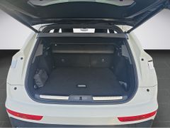 Fahrzeugabbildung DS Automobiles DS7 Crossback E-Tense 225 Gr. Chic erst 3500 km