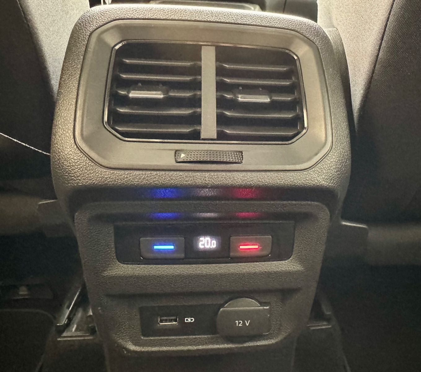Fahrzeugabbildung Volkswagen Tiguan Allspace Comfortline 4Motion*Autom.*Navi*
